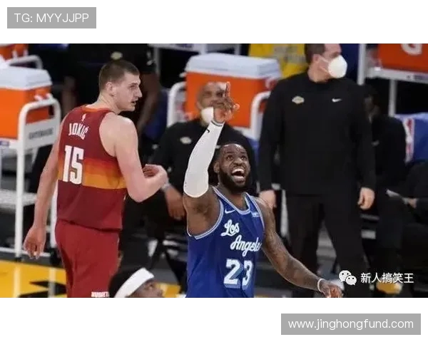 独行侠挑战快船力争季后赛席位 全力争胜展开激烈对决 独行侠挑战快船力争季后赛席位 全力争胜展开激烈对决