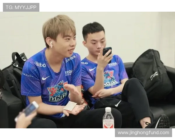 LNG战队在冠军杯积分榜上以71分稳居首位展现强劲实力