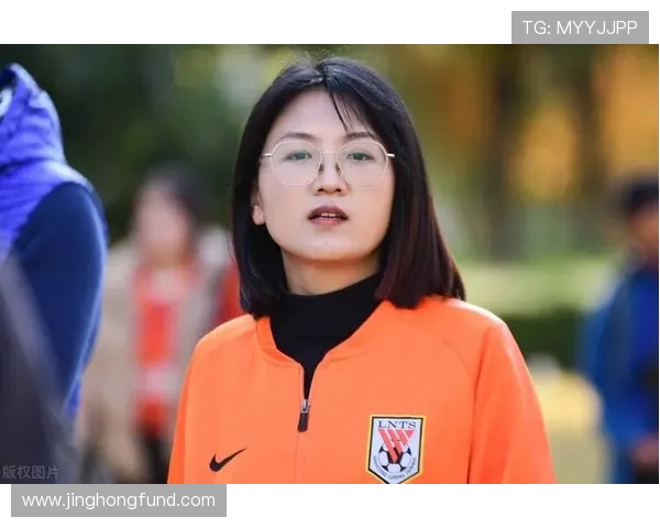 张玉宁重回赛场展现锋芒 赛季表现引发球迷与媒体热议