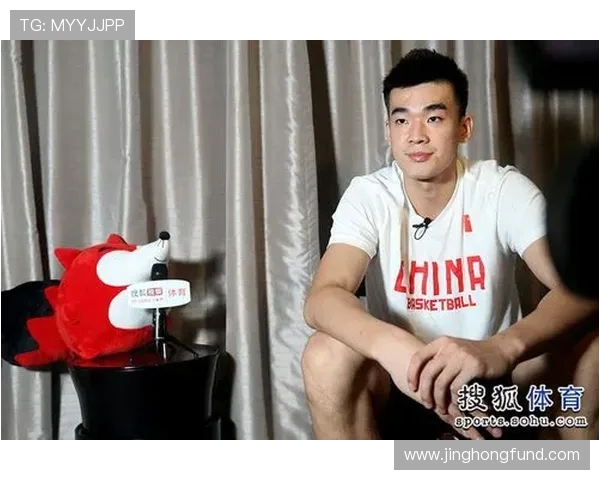 李慕豪：从篮球新星到职业生涯的辉煌蜕变之路